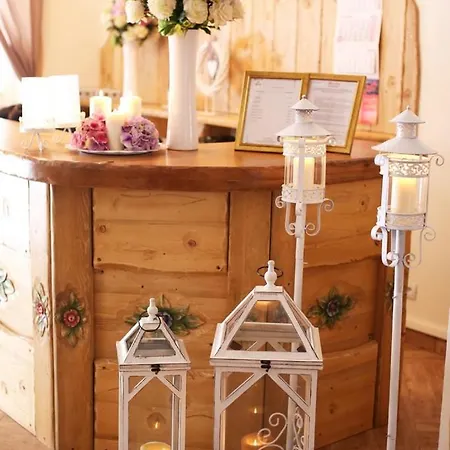 Dworek Nad Bed & Breakfast