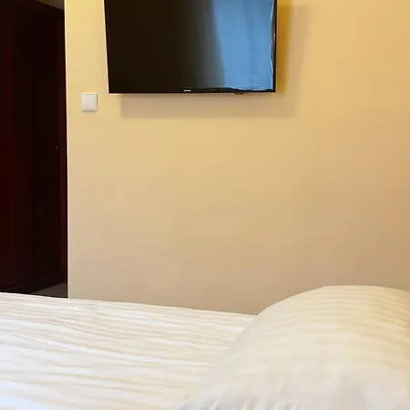 Nocleg ze śniadaniem Dworek Nad Wisłą