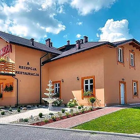 Dworek Nad Couette-café 3*