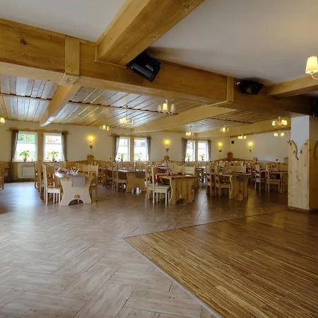 Dworek Nad 3*
