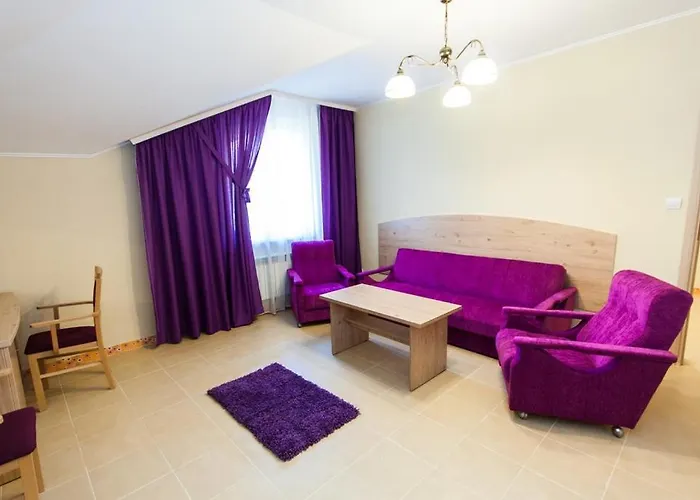 Bed & Breakfast Dworek Nad 3*